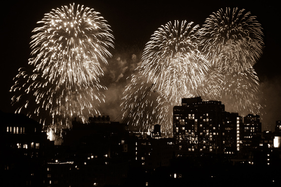Fireworks_July4_2013-23